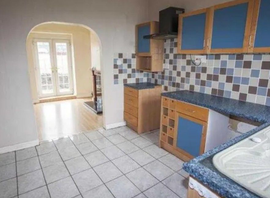 Property photo 2 of 6