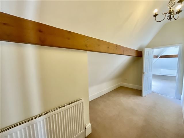 Property photo 2 of 21 Hallway
