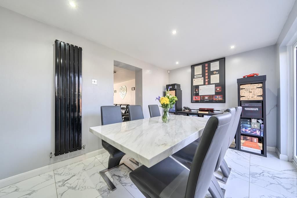 Property photo 3 of 20 Dining Room