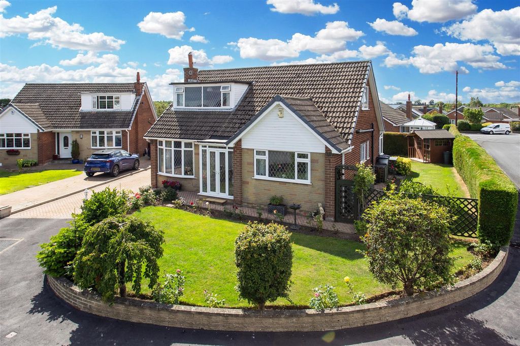 Property photo 2 of 25 Exterior