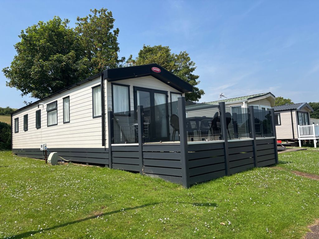 Property photo 1 of 11 Ext2