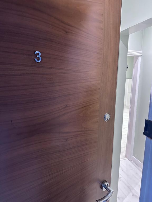 Property photo 1 of 7 Image