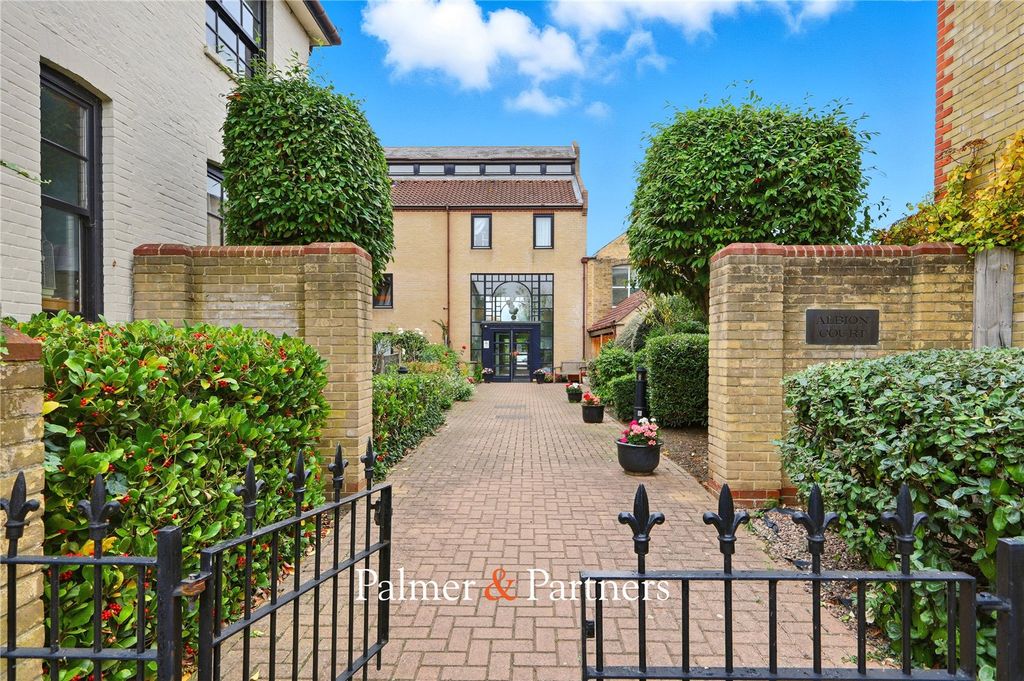 Property photo 1 of 16 Picture No. 03