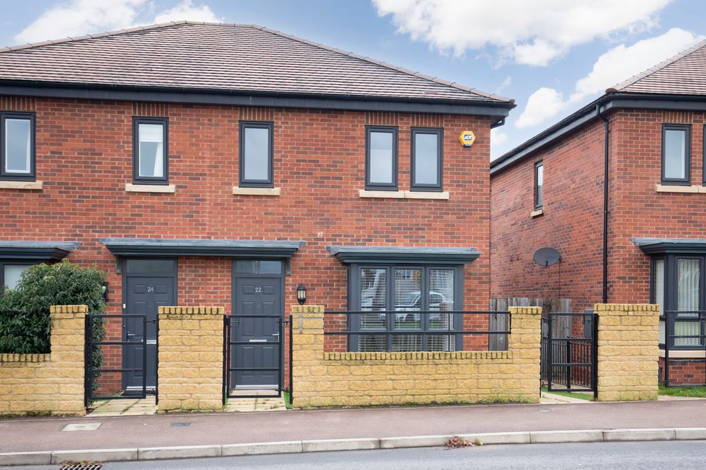 Property photo 1 of 13