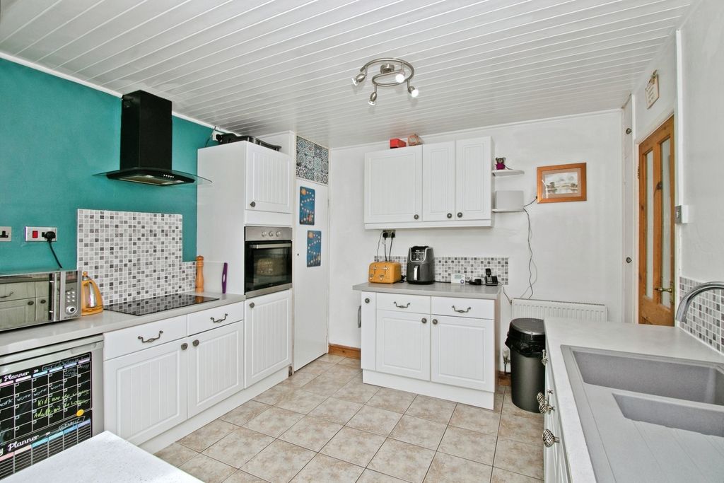 Property photo 3 of 14 Pbox-Img.Jpg