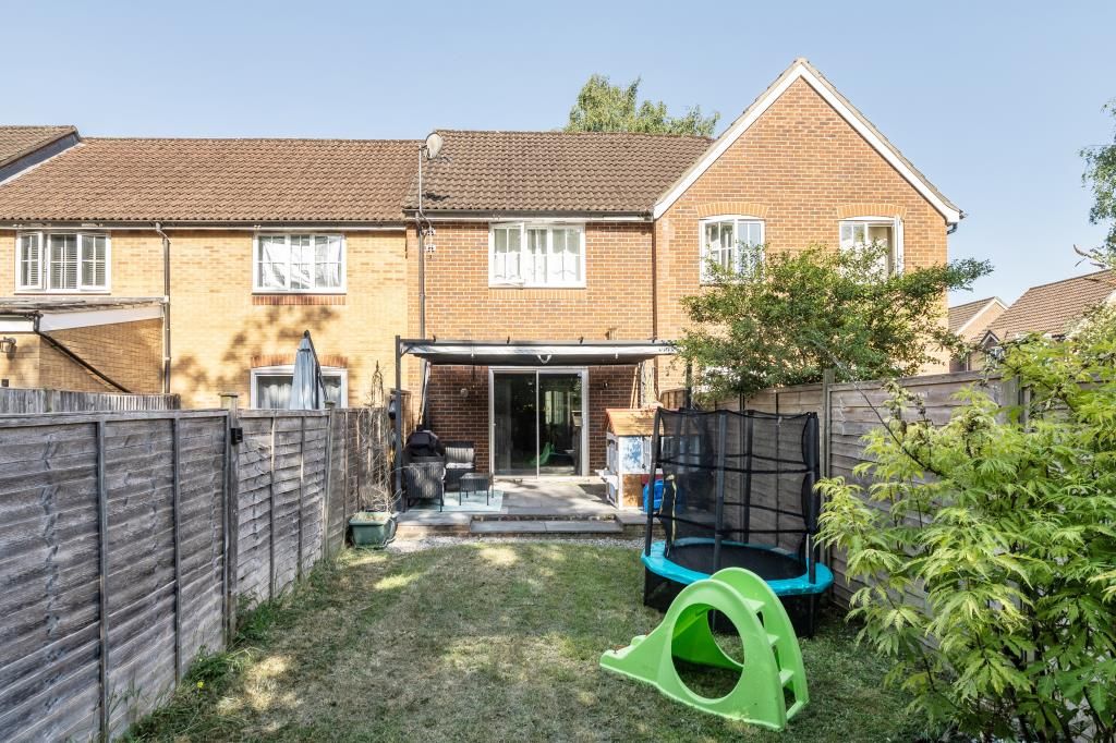 Property photo 2 of 18 Garden View