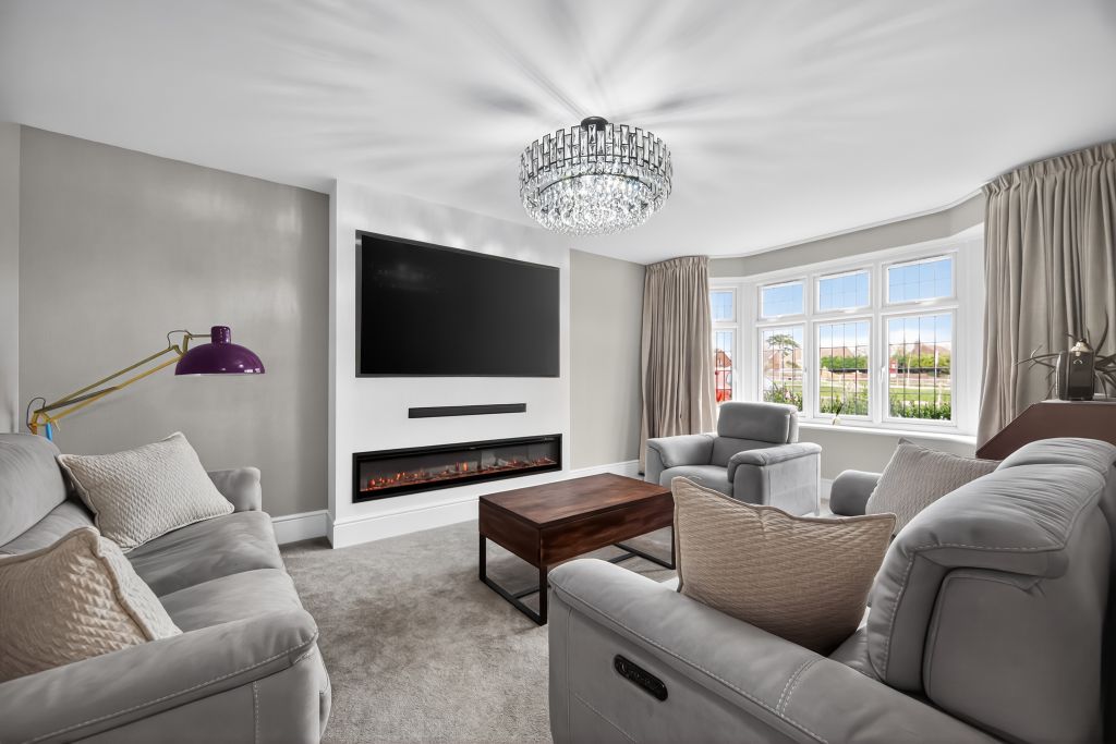 Property photo 2 of 16