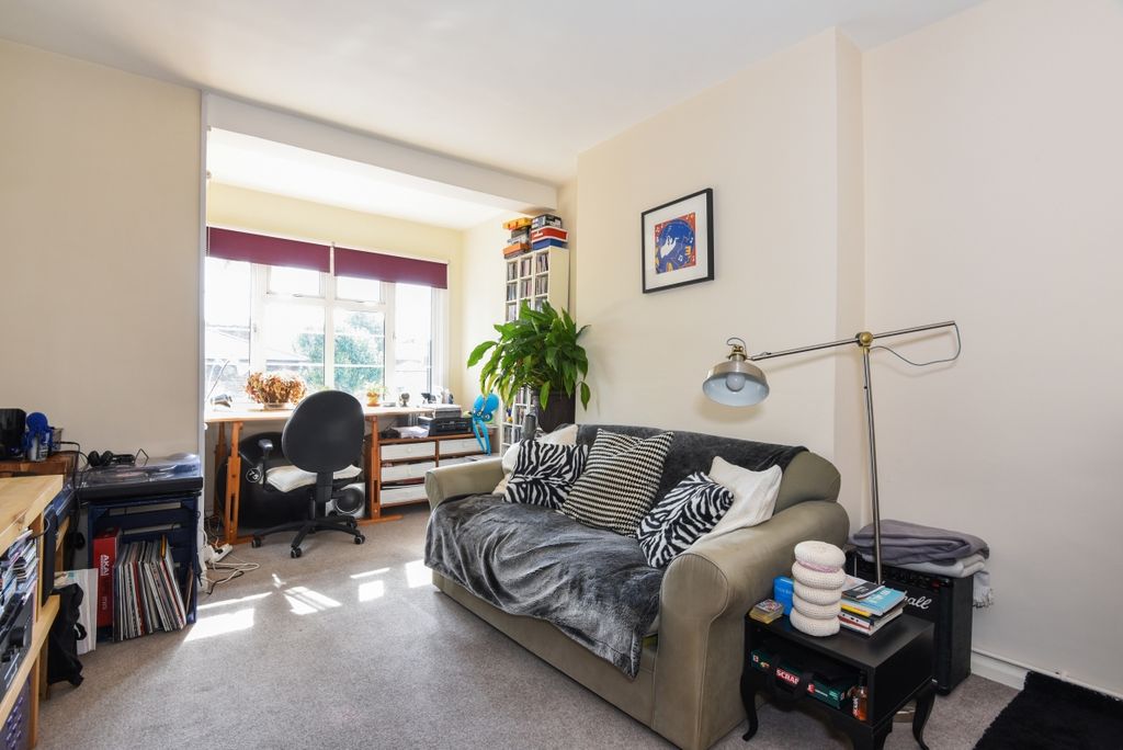 Property photo 1 of 7 210341 (1)