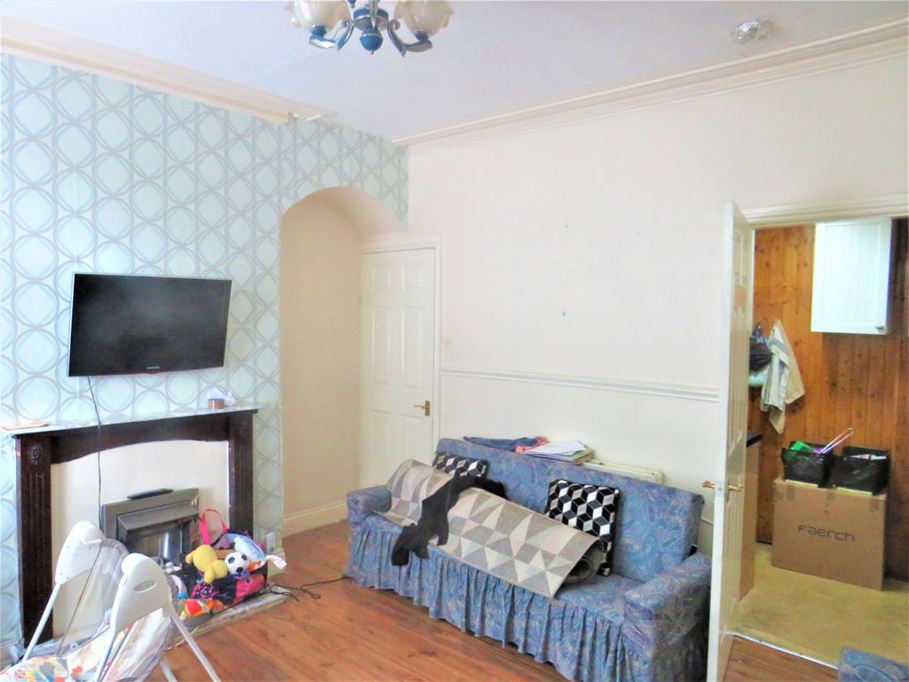 Property photo 2 of 6