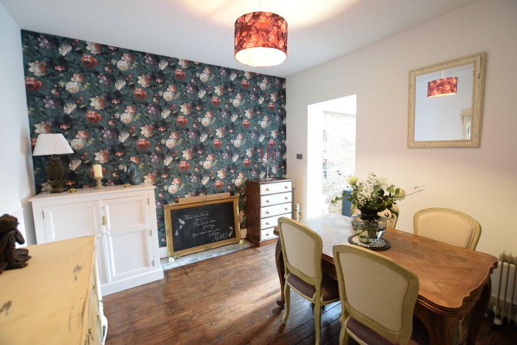 Property photo 3 of 24 Dining Room