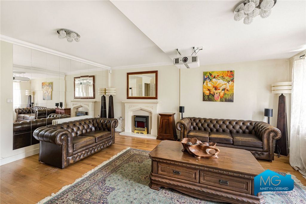 Property photo 2 of 12 Picture No. 13