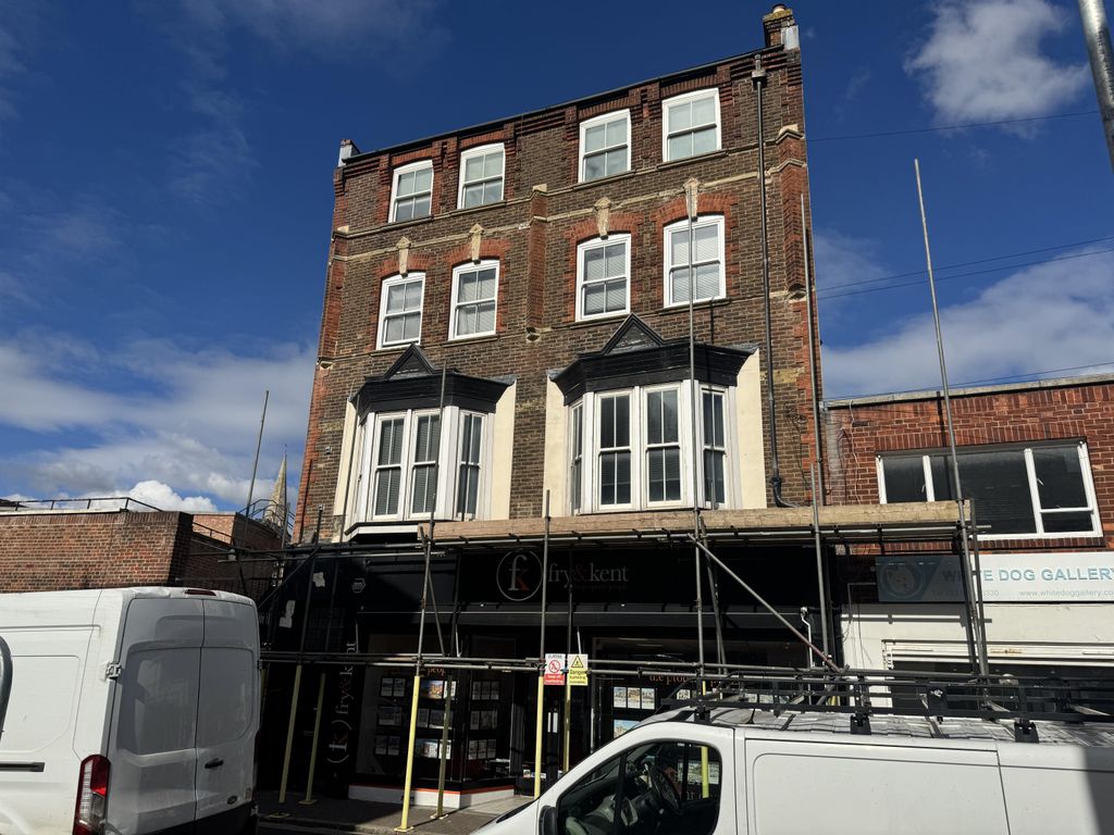 Property photo 2 of 12 Img_8816.Jpg