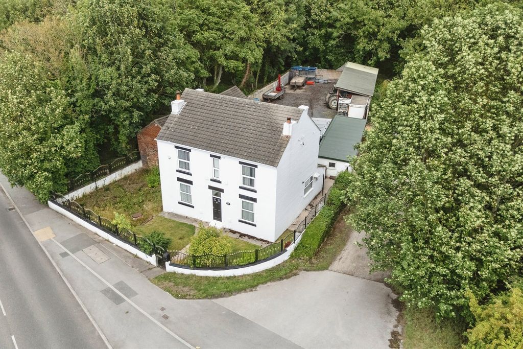 Property photo 1 of 26