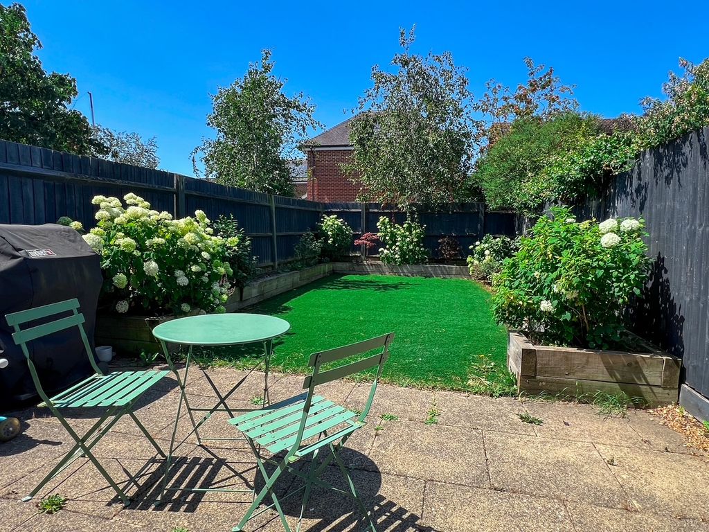 Property photo 2 of 15