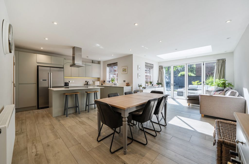 Property photo 2 of 12 1472098-5-6A4685B...