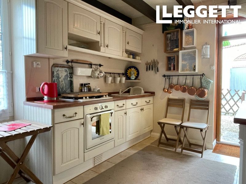 Property photo 3 of 10