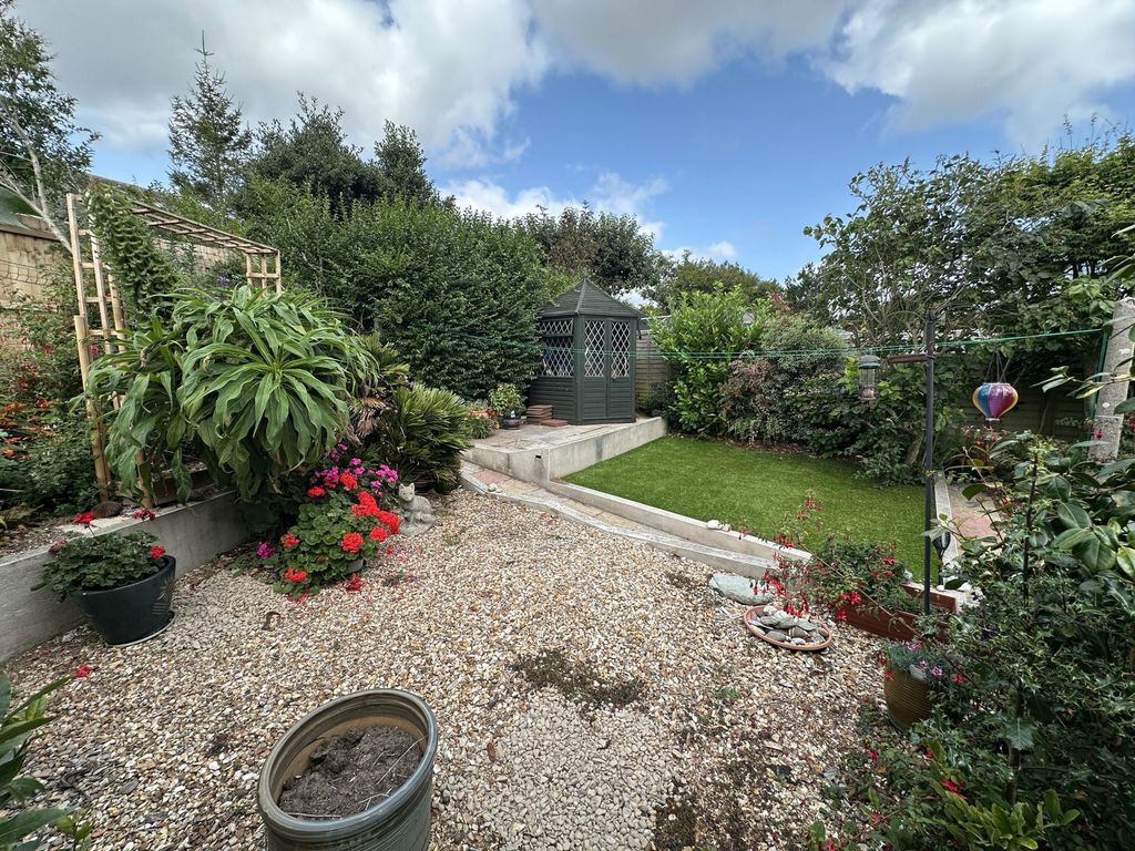 Property photo 2 of 19 Photo 6