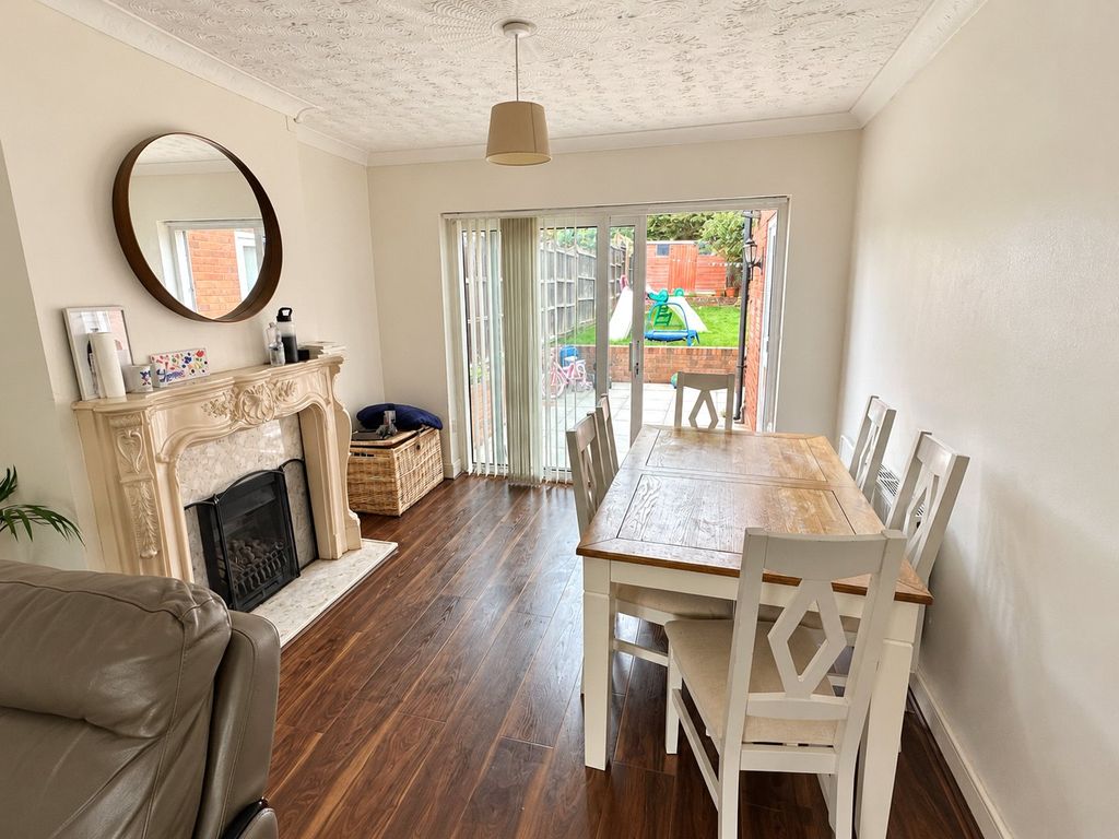 Property photo 3 of 15 Picture No. 11