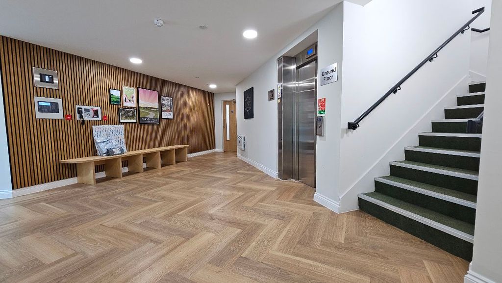 Property photo 1 of 24