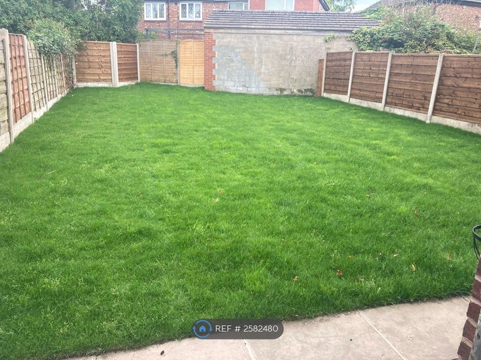 Property photo 2 of 21