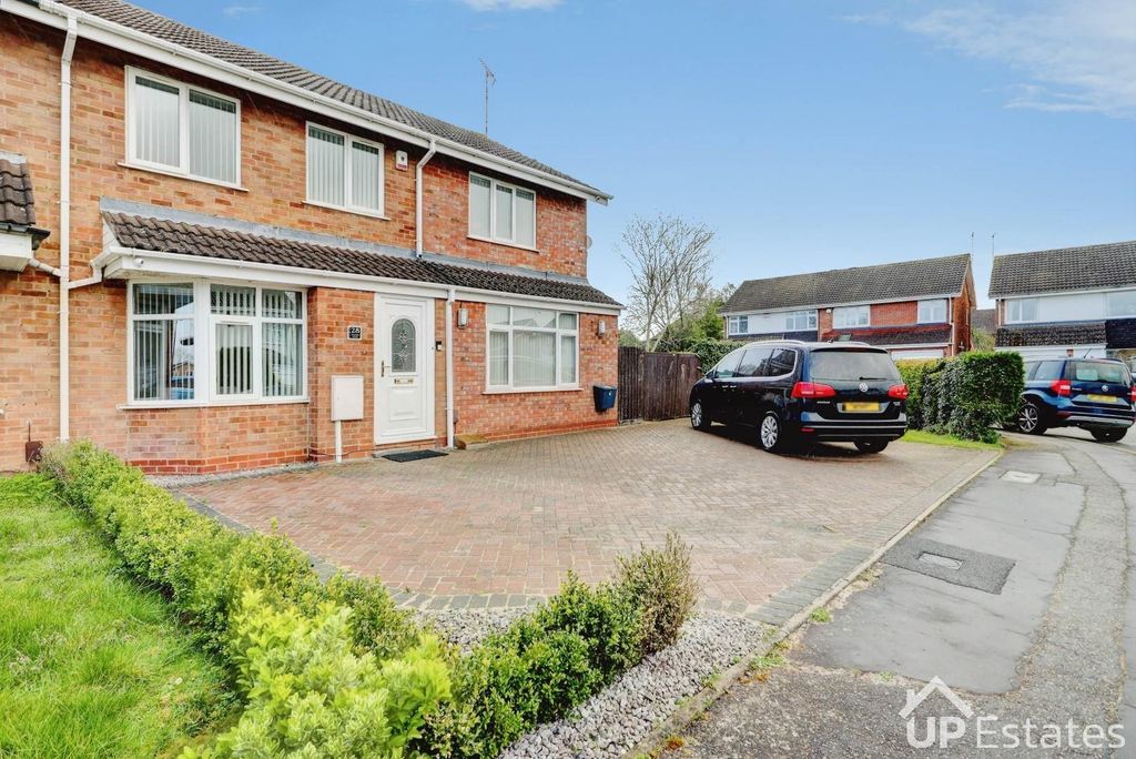 Property photo 1 of 28