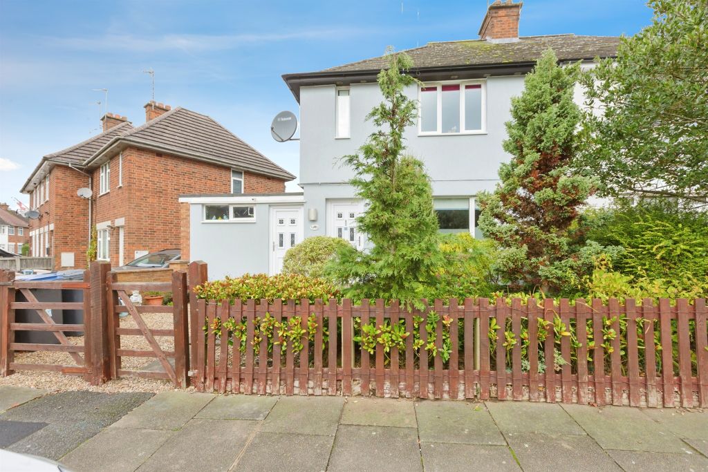 Property photo 2 of 16