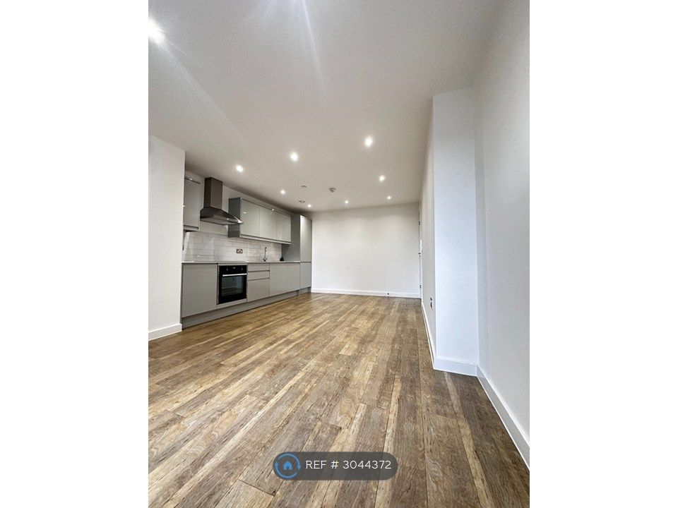 Property photo 1 of 17 Living