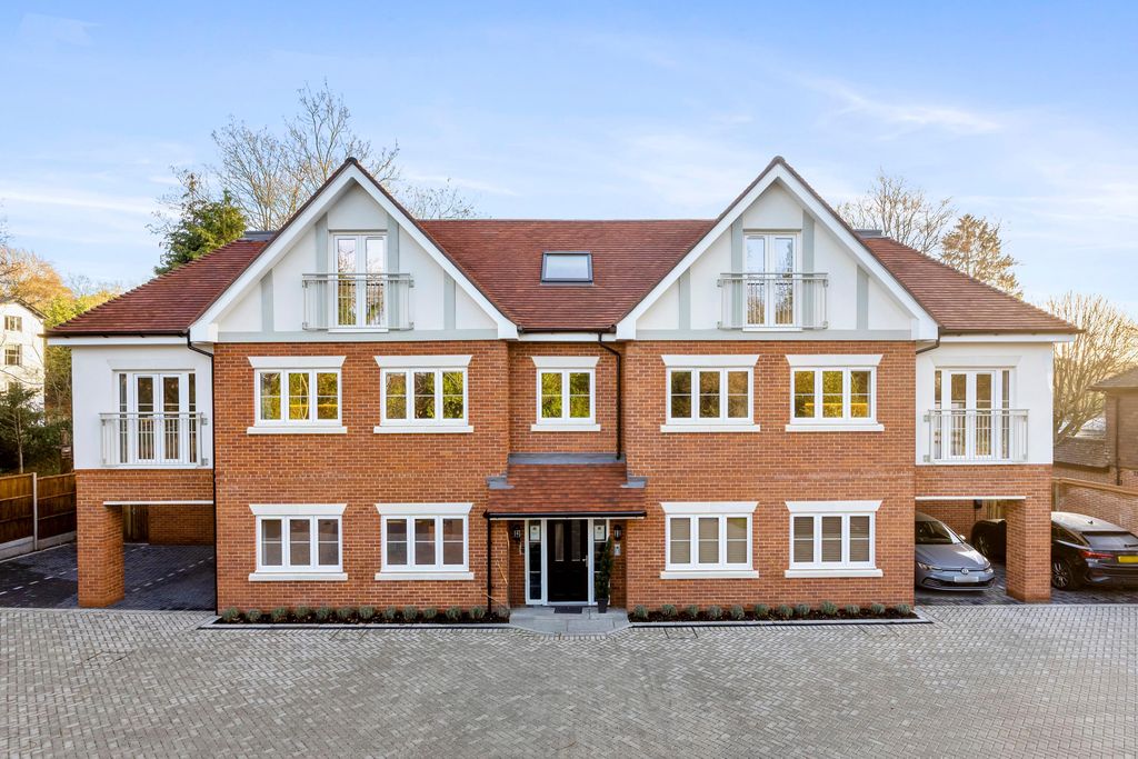 Property photo 1 of 16 Image