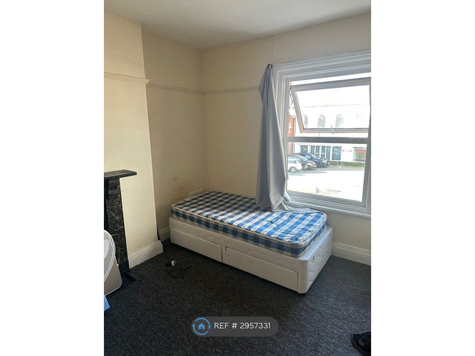 Property photo 2 of 3