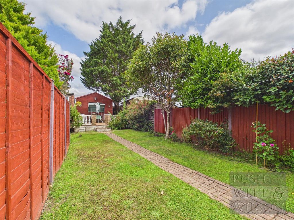 Property photo 2 of 23