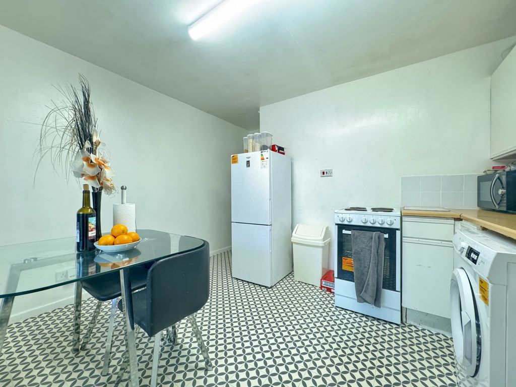 Property photo 2 of 8 Img_0684