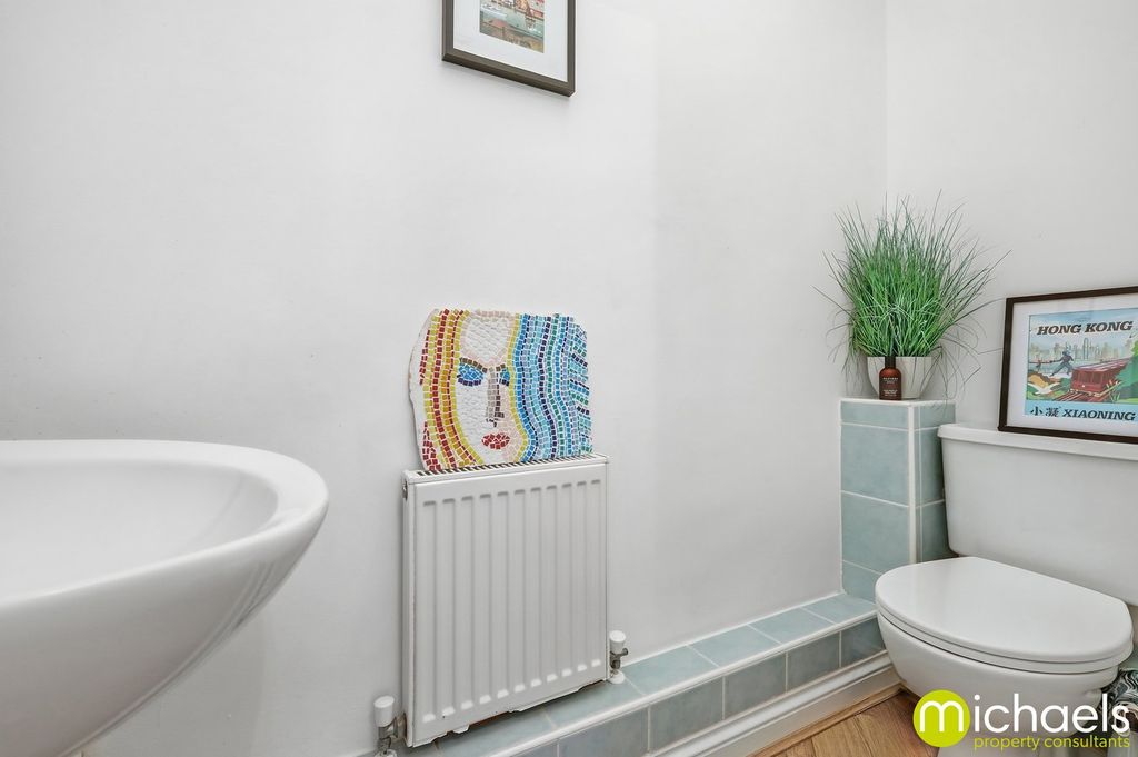 Property photo 3 of 23