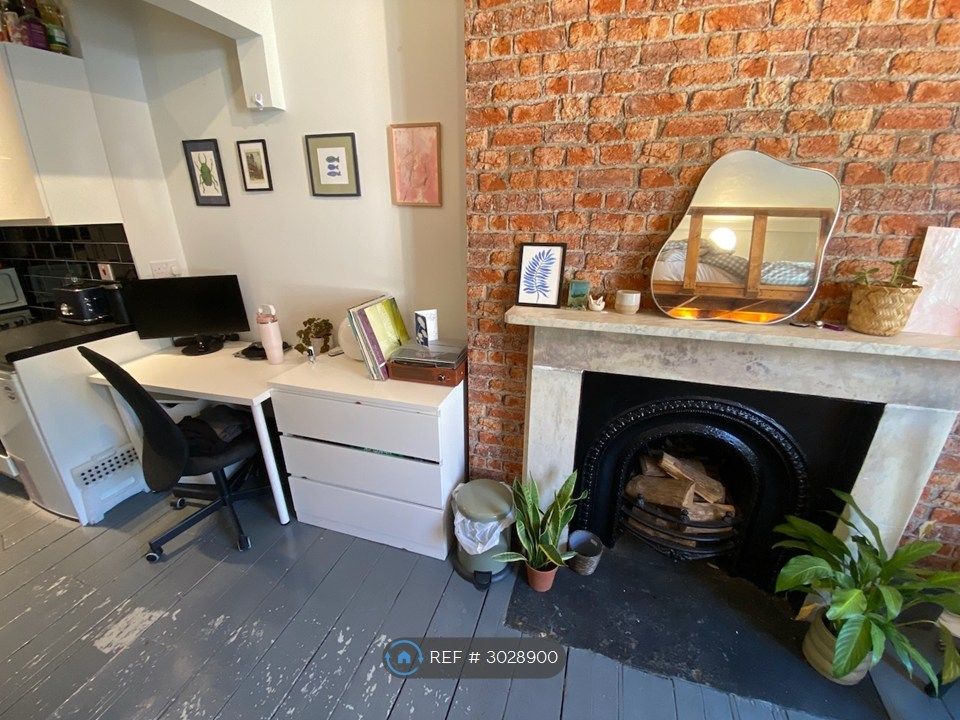 Property photo 2 of 32 Living Area