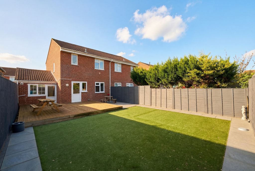 Property photo 2 of 20 Gallery