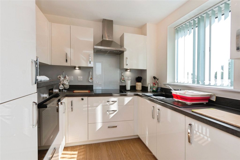Property photo 3 of 19 Picture No. 01