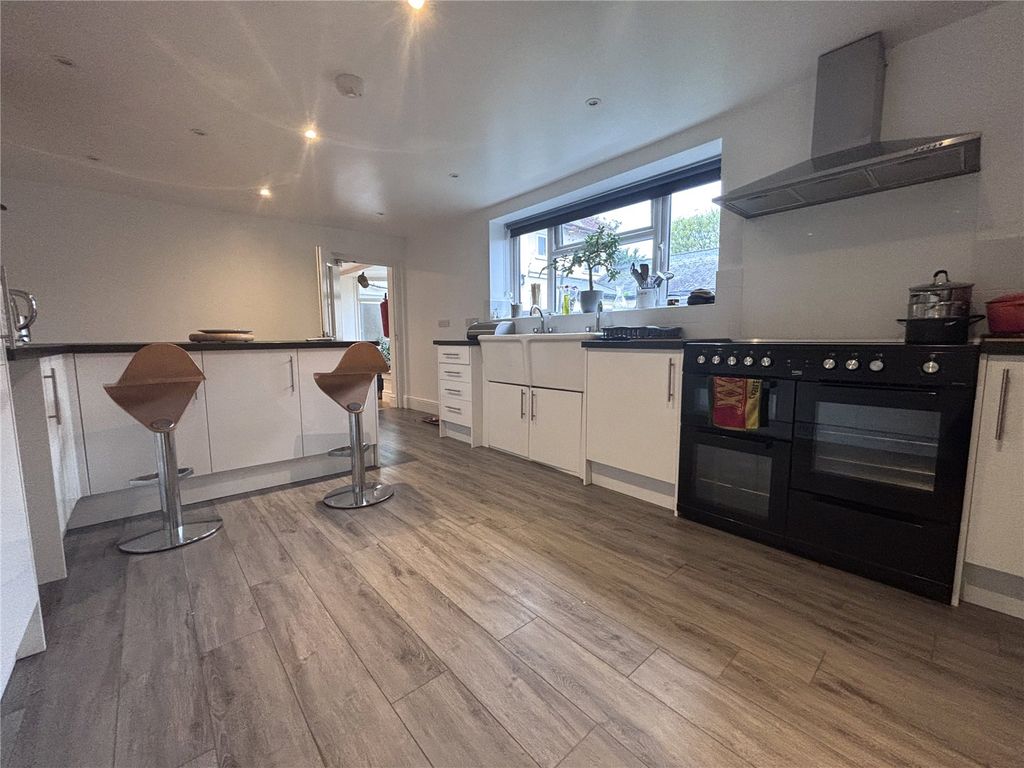 Property photo 3 of 9 Picture No. 08