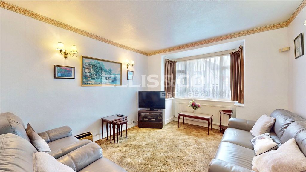 Property photo 2 of 12 Picture No. 18