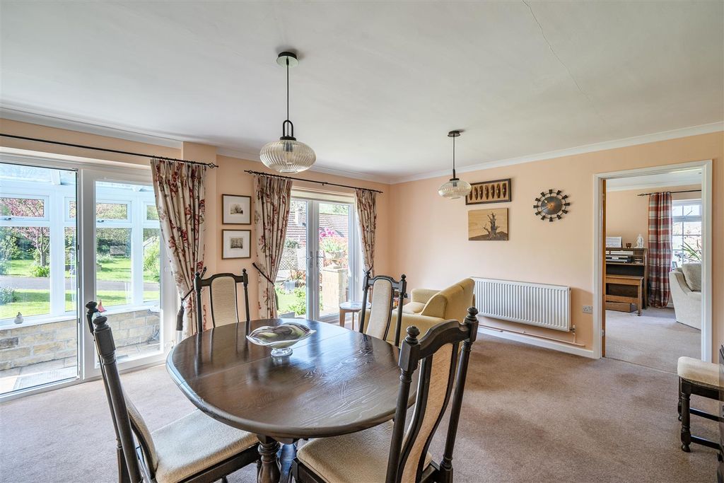 Property photo 3 of 20 Dining Room