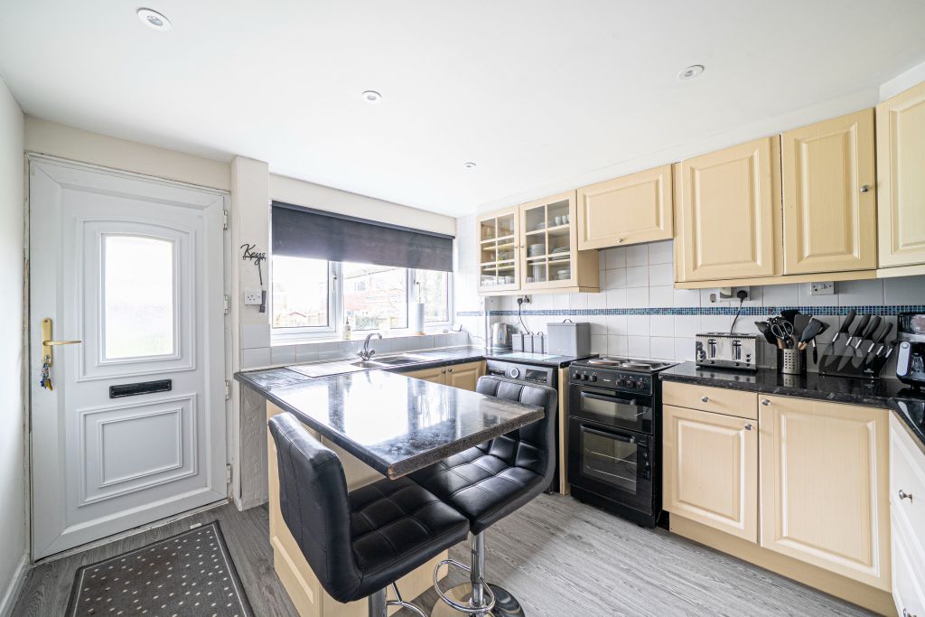 Property photo 3 of 22