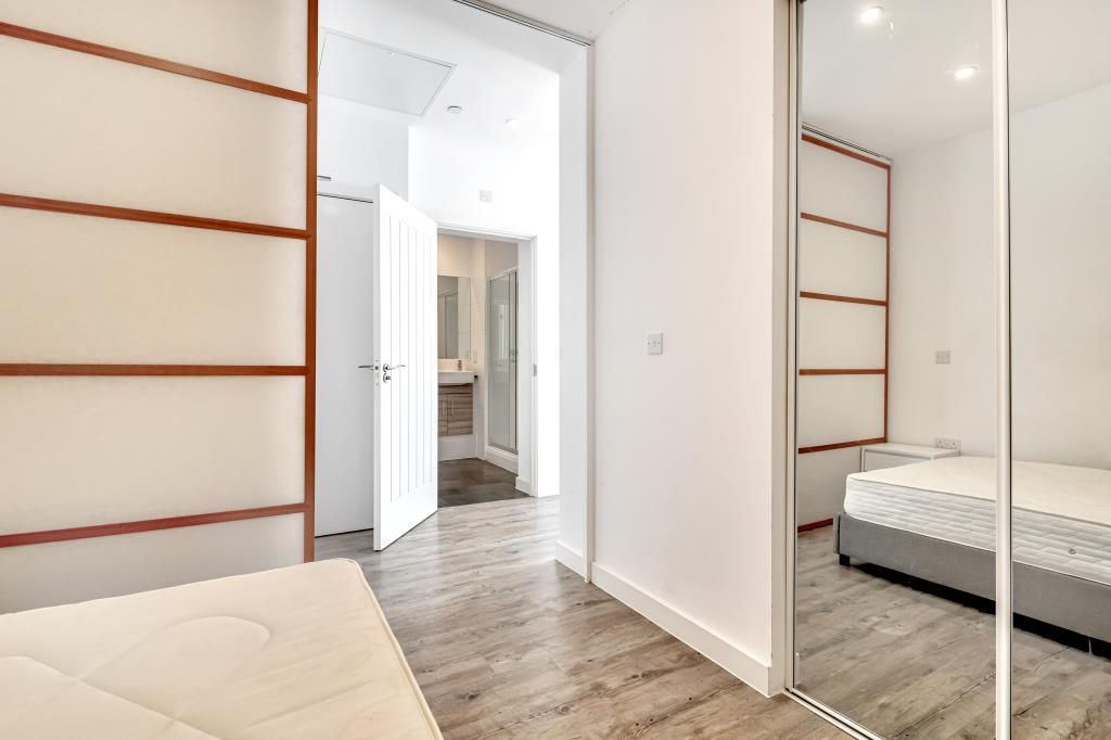 Property photo 3 of 11 Bedroom