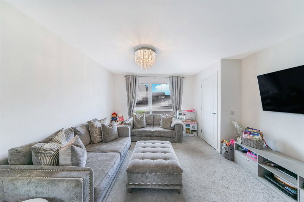 Property photo 2 of 17 Picture No. 04