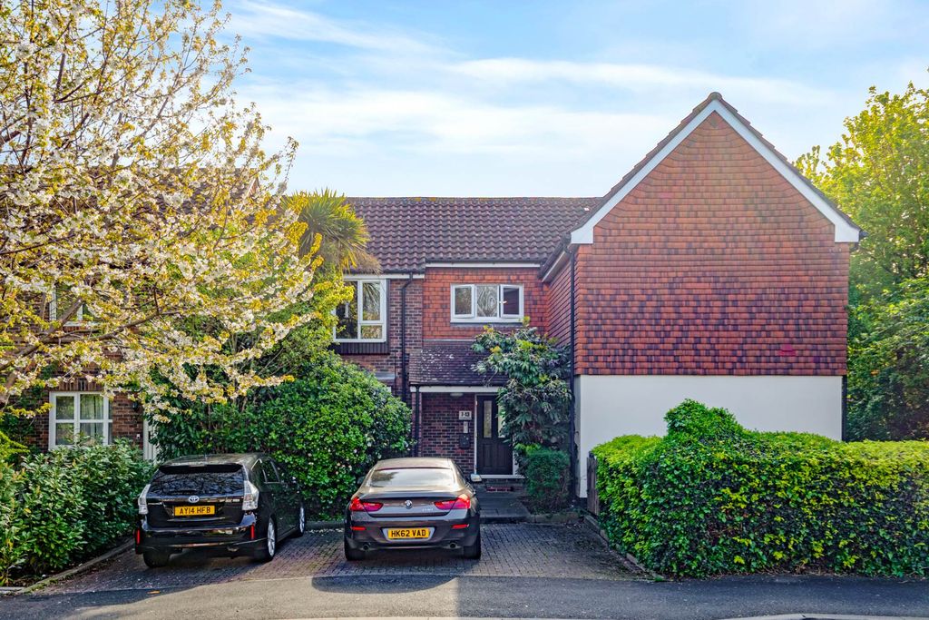 Property photo 1 of 14