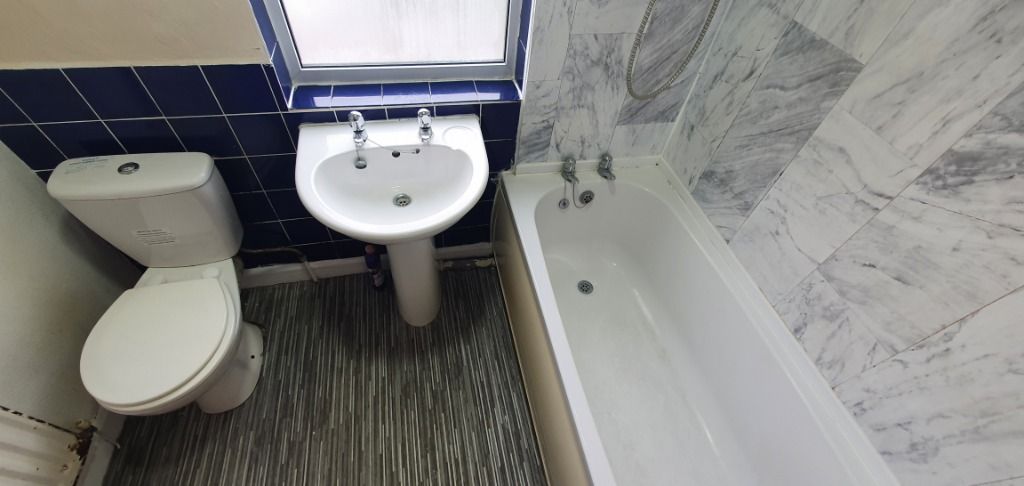 Property photo 3 of 4