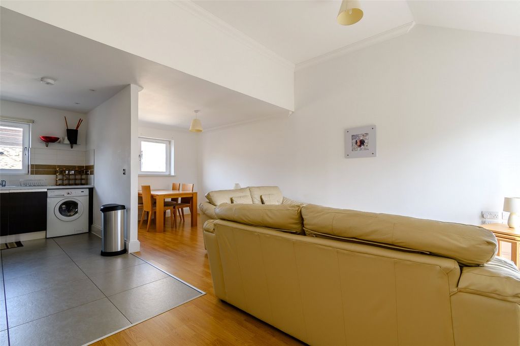 Property photo 2 of 6 Reception Room