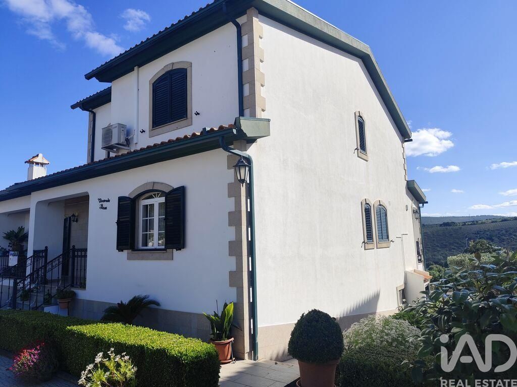 Property photo 1 of 31