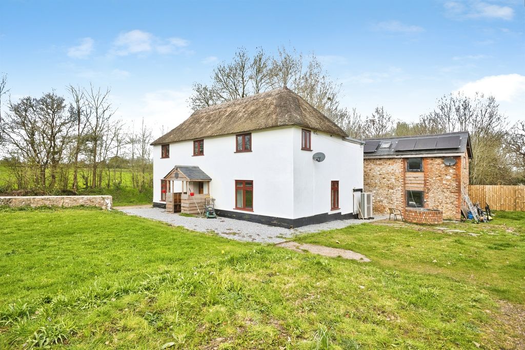 Property photo 1 of 25