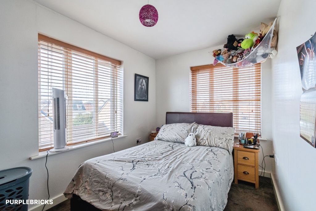 Property photo 3 of 19
