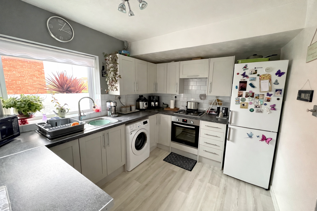 Property photo 2 of 15 Photo 13