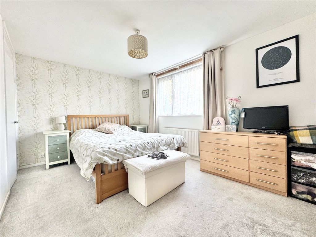 Property photo 3 of 11 Picture No. 05