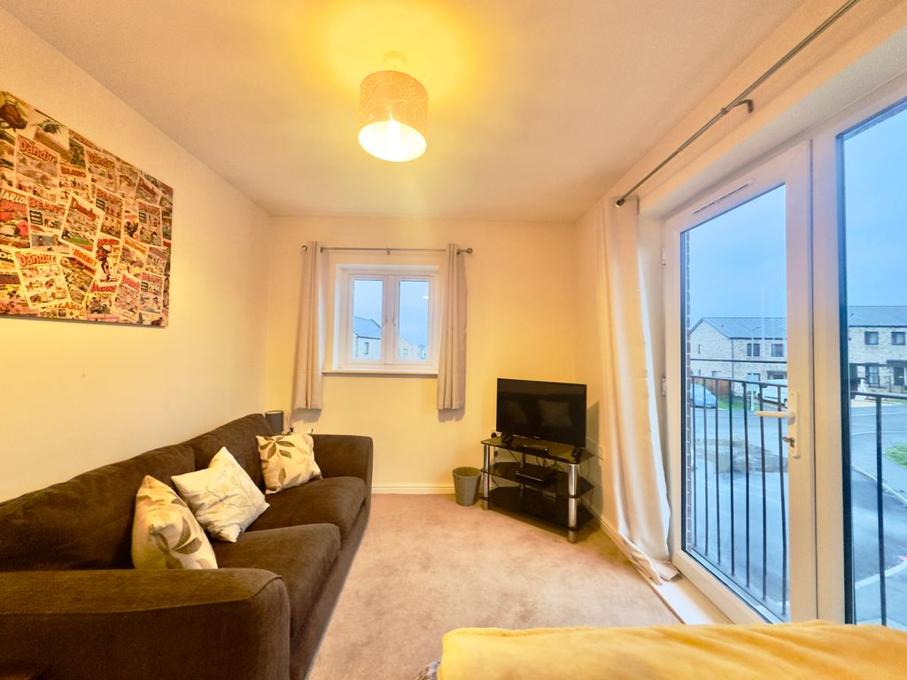 Property photo 2 of 11